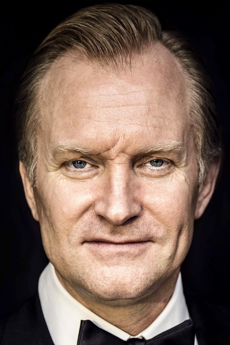 Portrait of Ulrich Thomsen