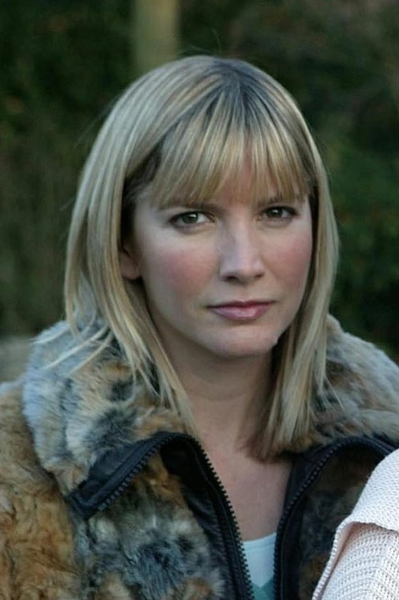 Portrait of Lisa Faulkner