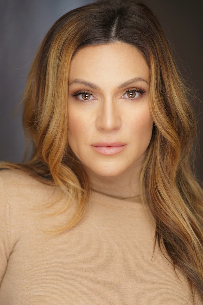 Portrait of Shoshana Bean