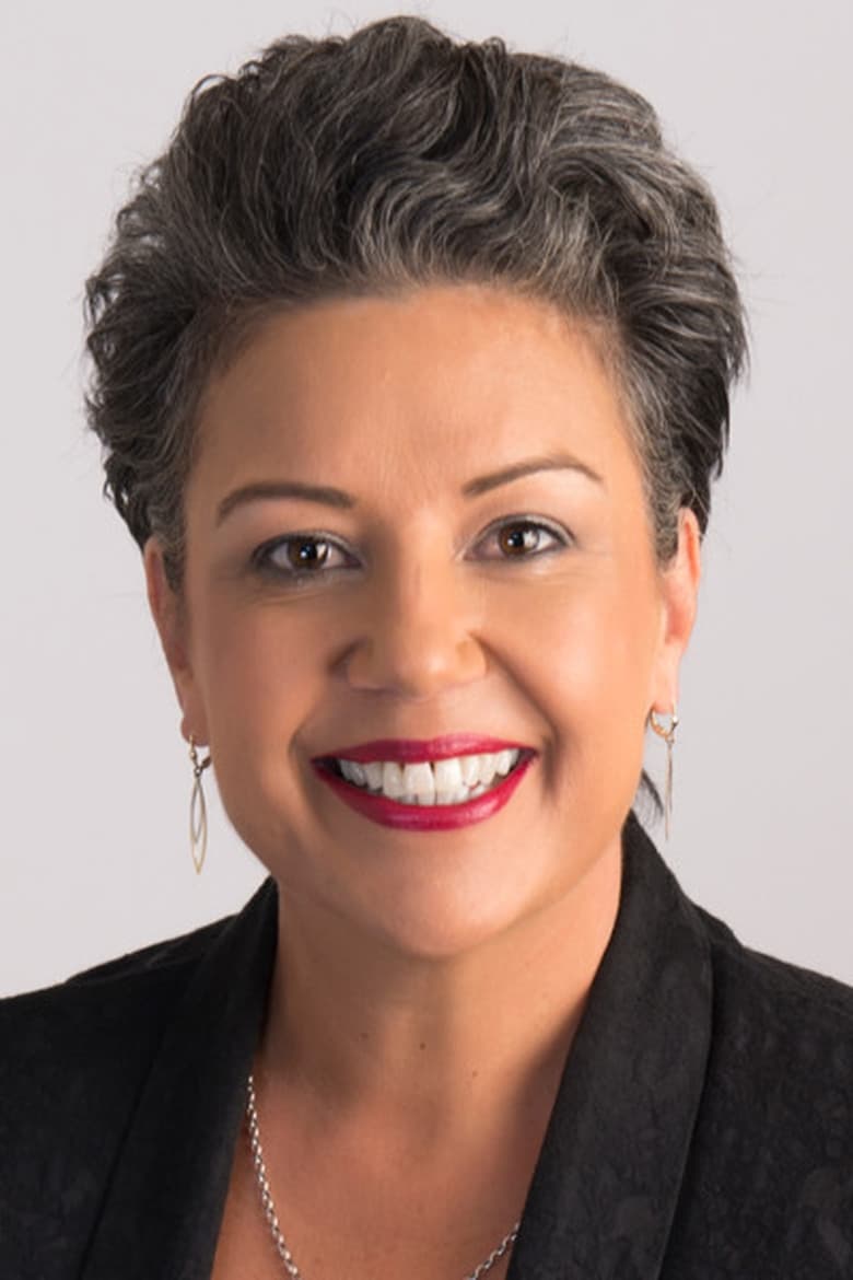 Portrait of Paula Bennett