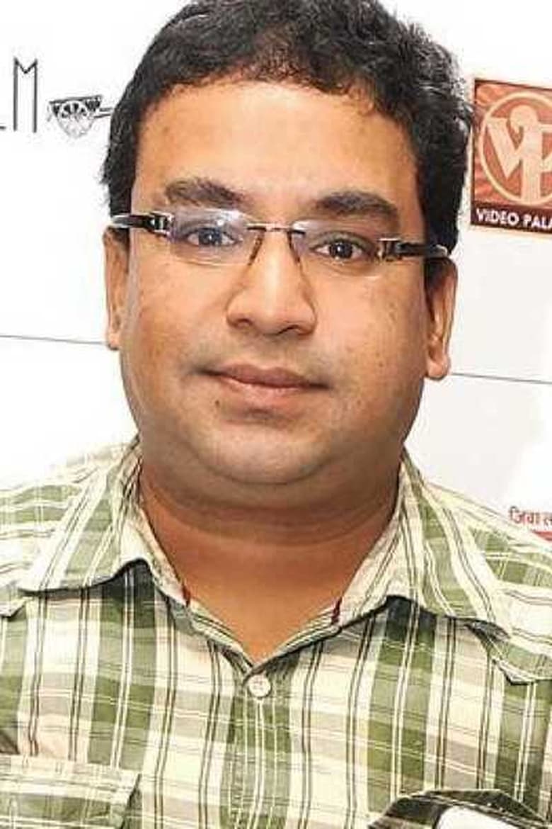 Portrait of Nikhil Ratnaparkhi