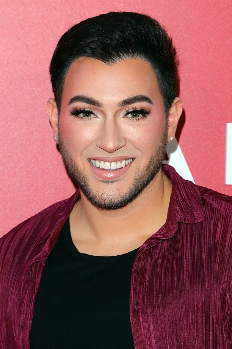 Portrait of Manny MUA