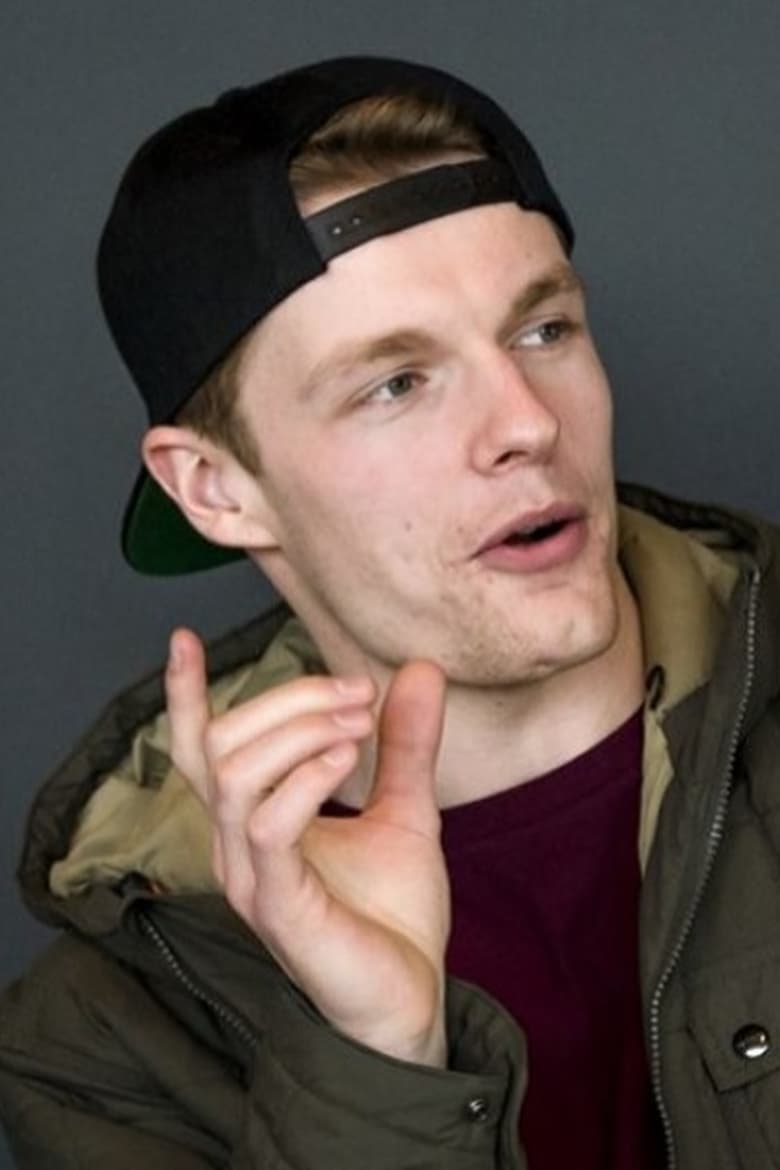 Portrait of Enzo Knol