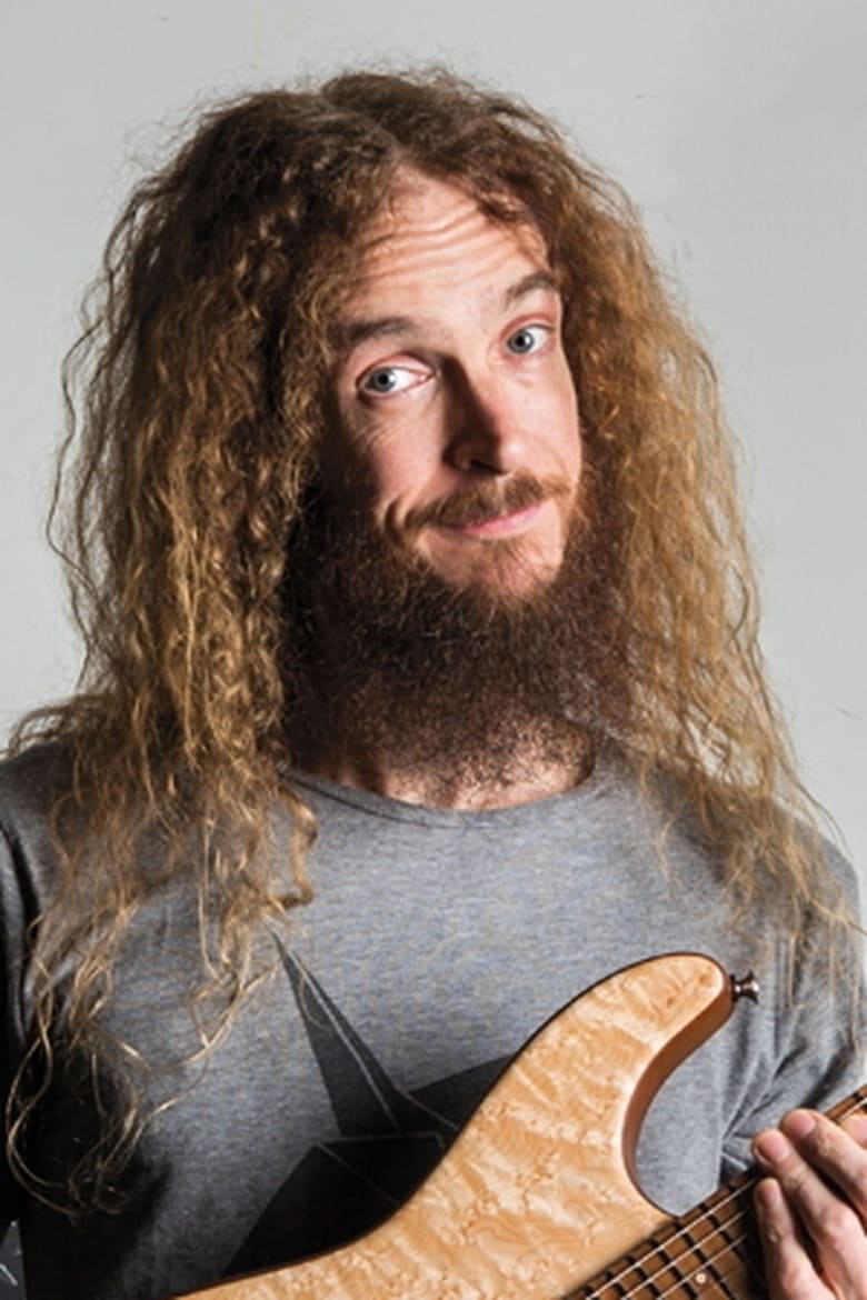 Portrait of Guthrie Govan