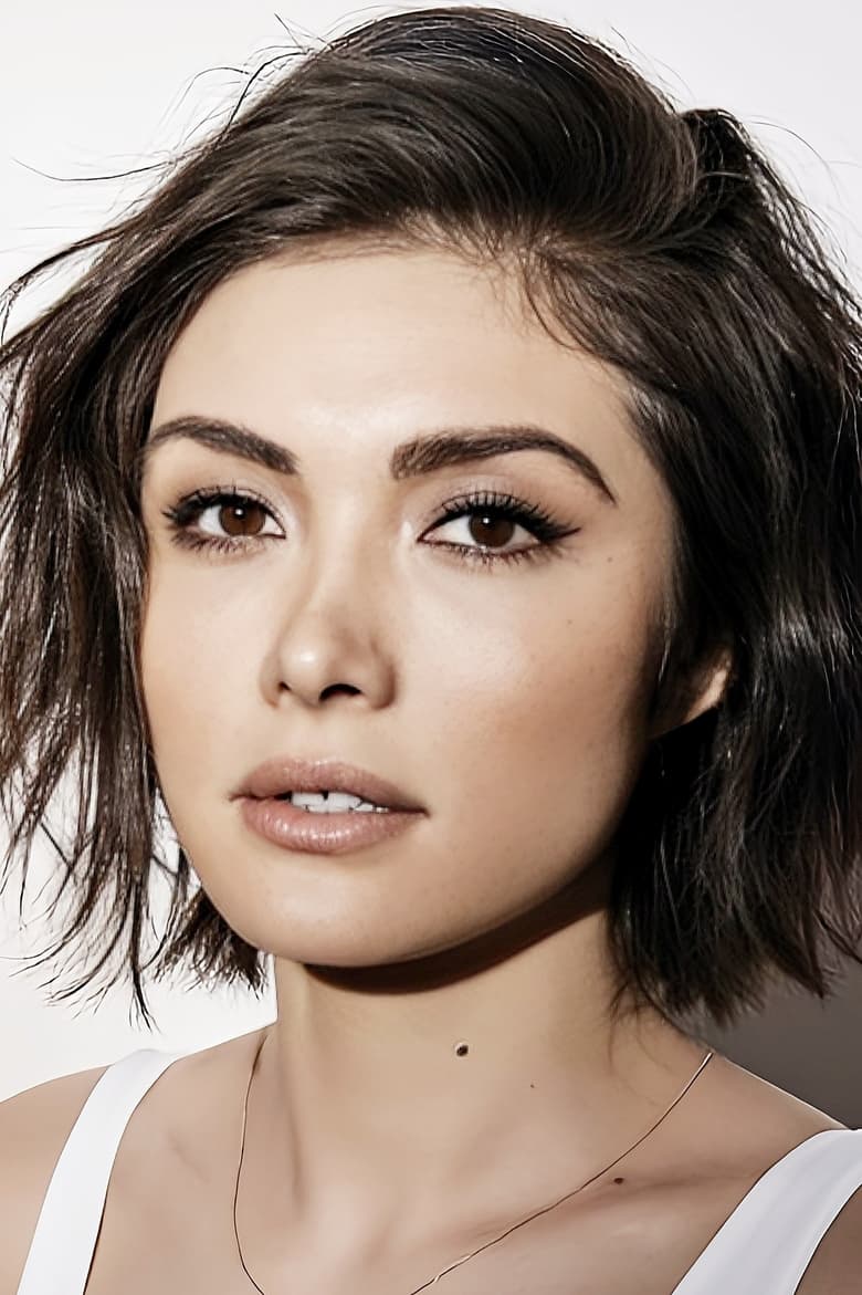 Portrait of Daniella Pineda