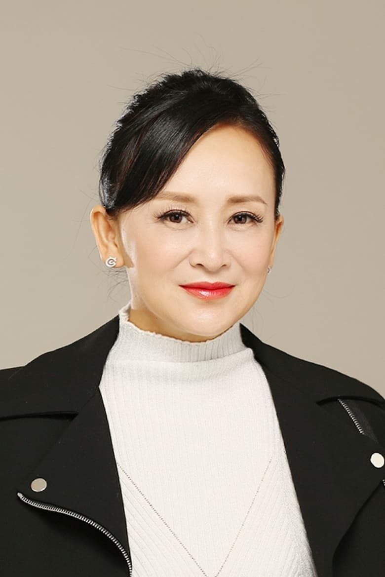 Portrait of Kelly Gu