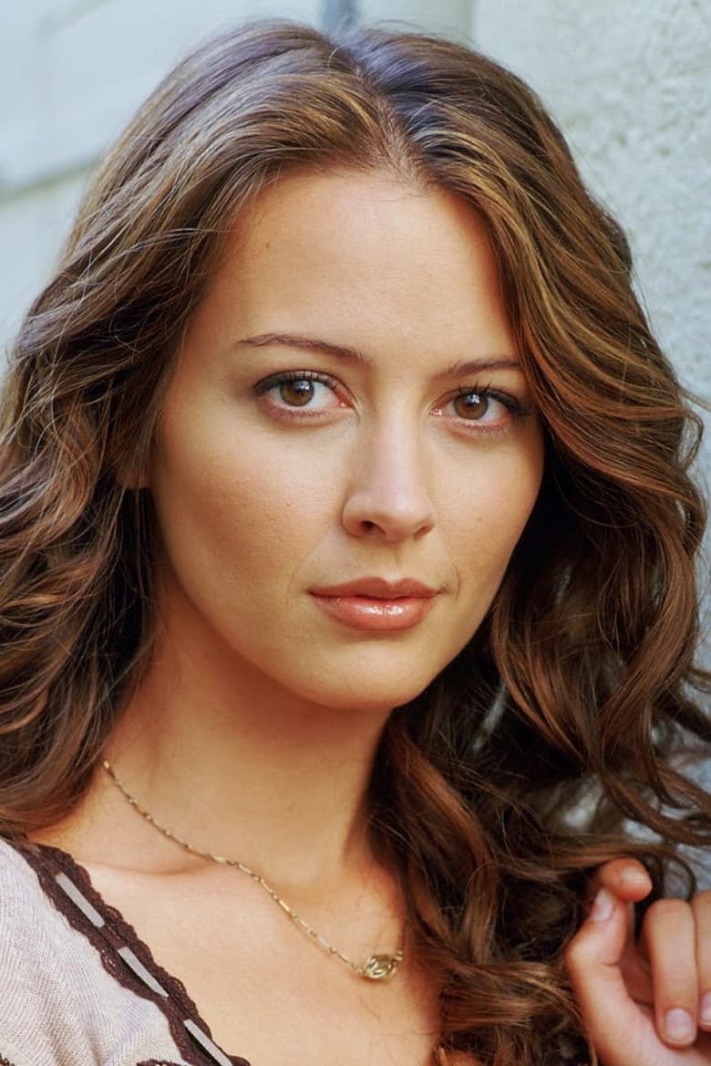 Portrait of Amy Acker