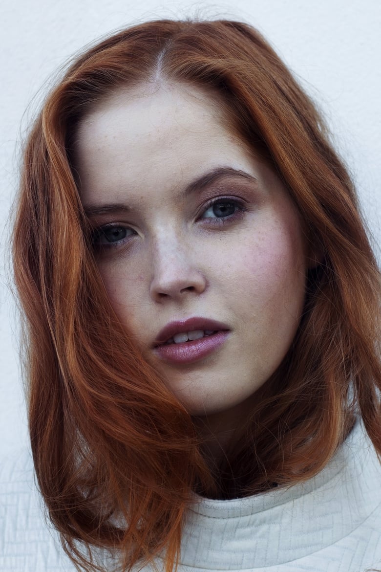 Portrait of Ellie Bamber