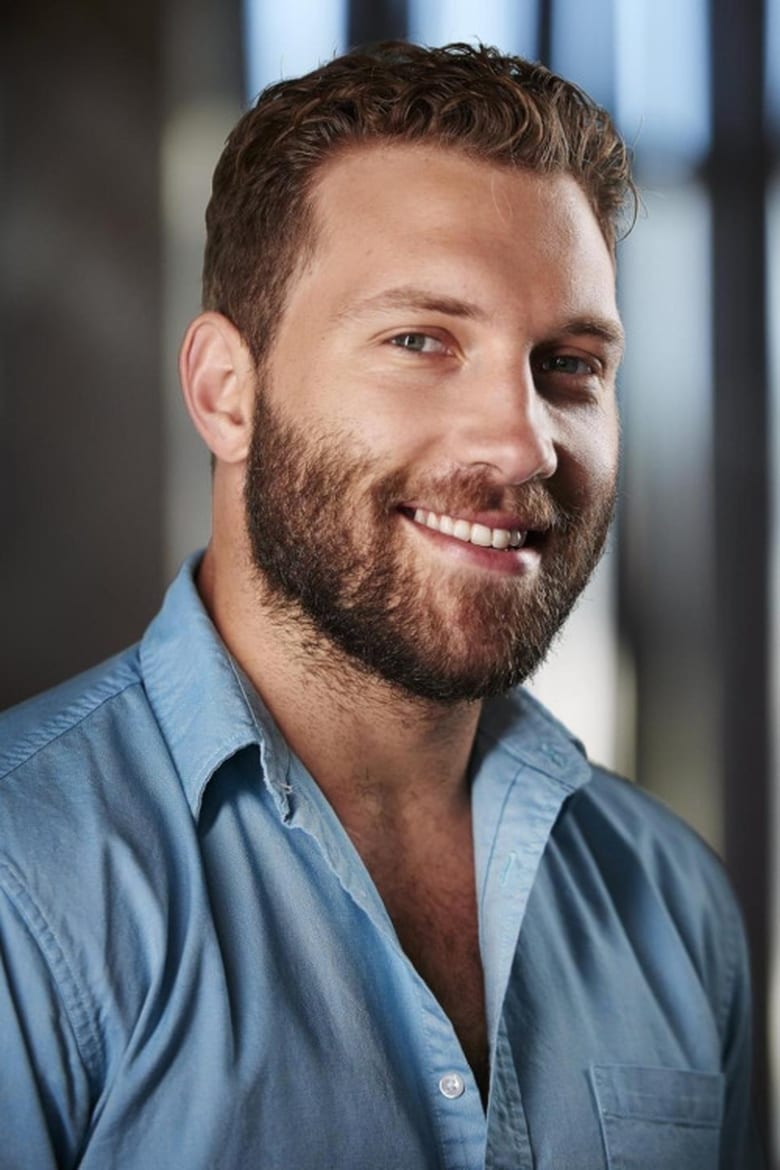 Portrait of Jai Courtney